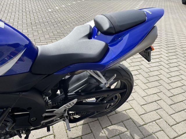 yamaha - yzf-r1