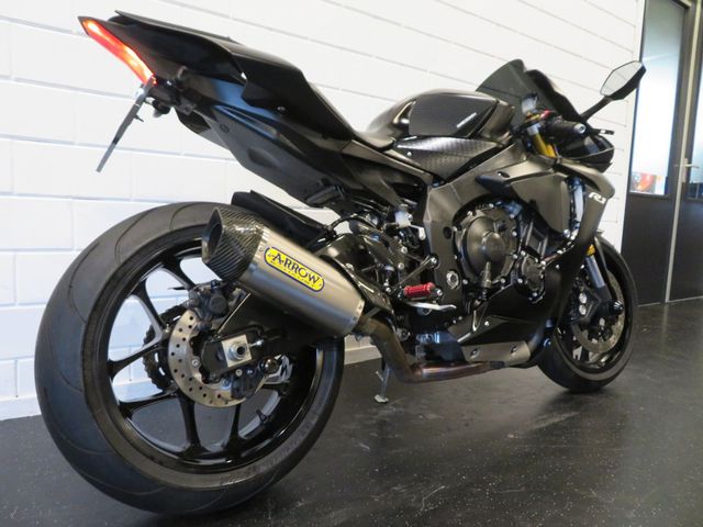 yamaha - yzf-r1