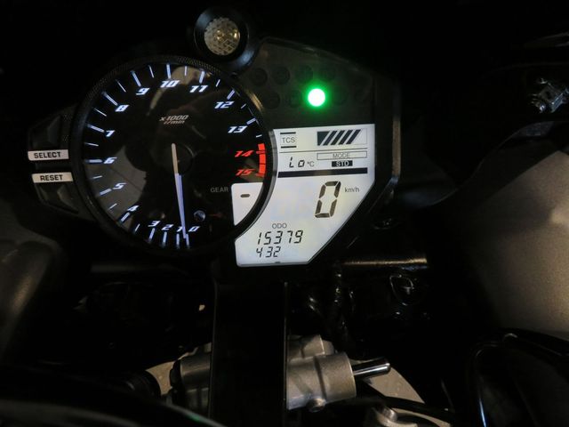 yamaha - yzf-r1