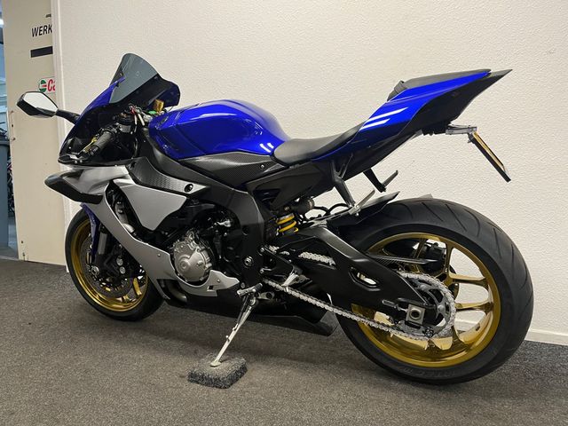 yamaha - yzf-r1