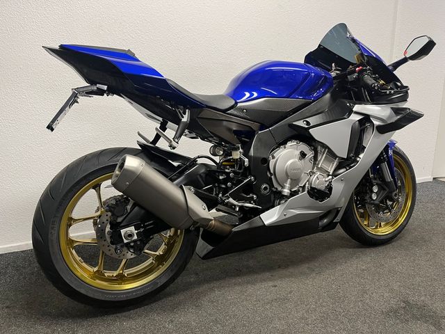 yamaha - yzf-r1