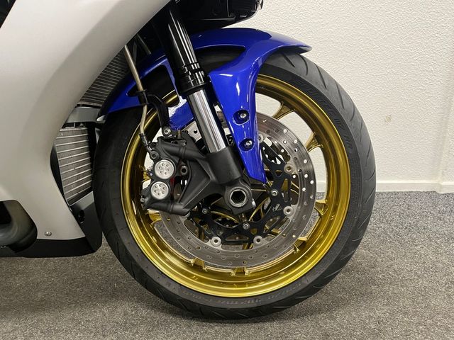 yamaha - yzf-r1