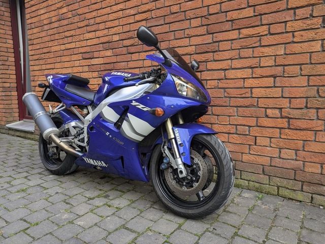 yamaha - yzf-r1