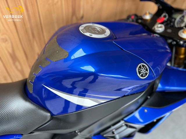 yamaha - yzf-r1