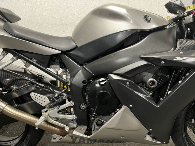 yamaha - yzf-r1