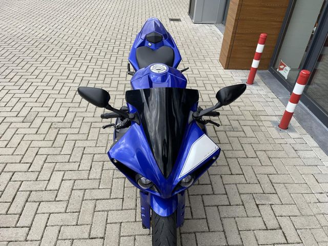 yamaha - yzf-r1