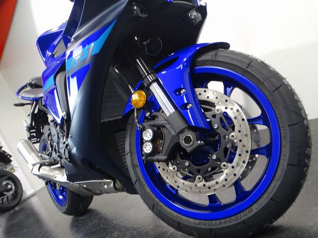 yamaha - yzf-r1