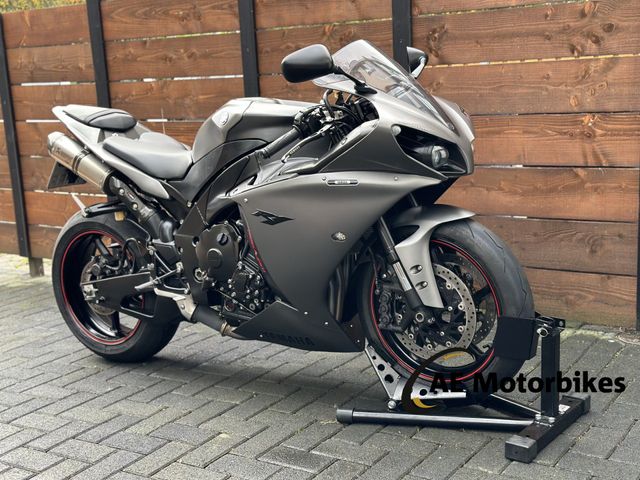 yamaha - yzf-r1