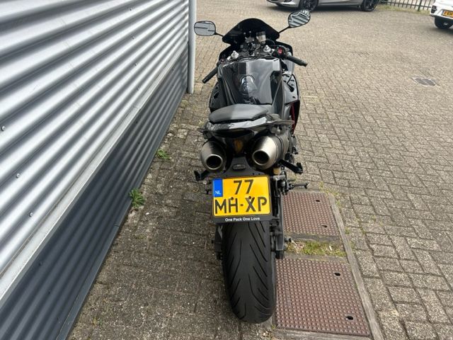 yamaha - yzf-r1