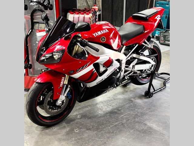 yamaha - yzf-r1