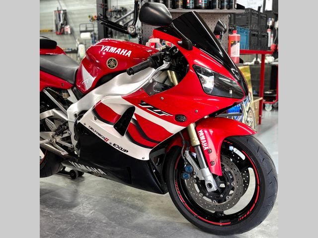 yamaha - yzf-r1