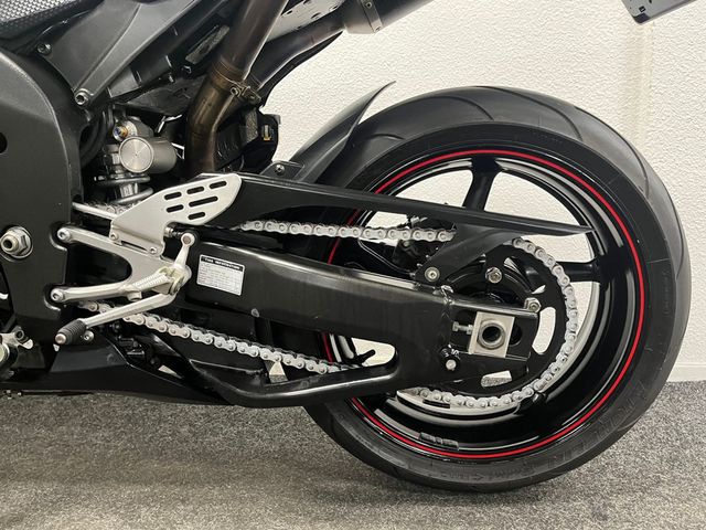 yamaha - yzf-r1