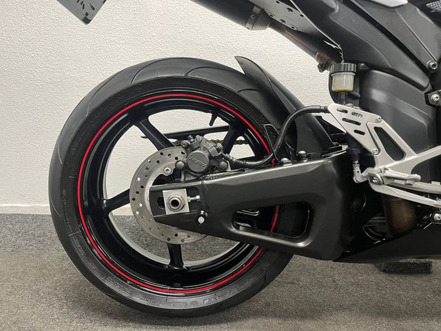 yamaha - yzf-r1
