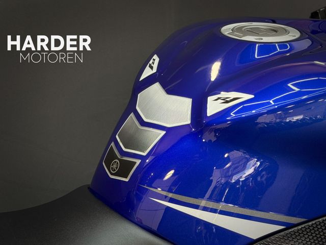 yamaha - yzf-r1