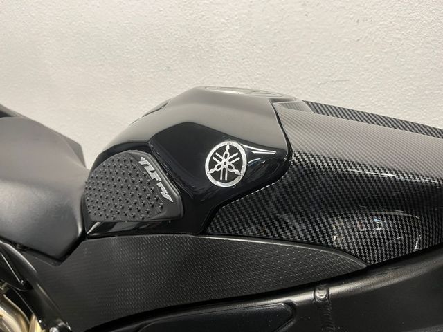 yamaha - yzf-r1