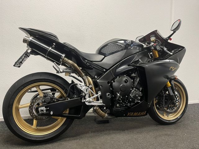 yamaha - yzf-r1