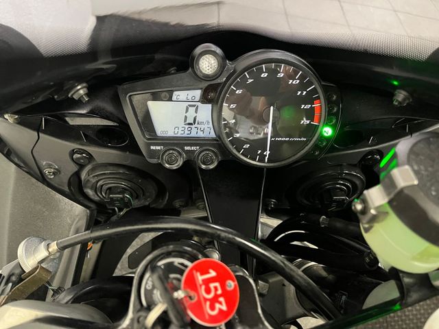 yamaha - yzf-r1