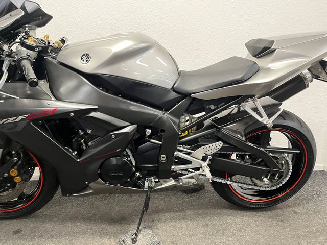 yamaha - yzf-r1