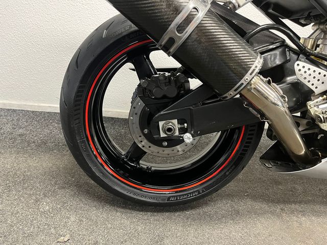 yamaha - yzf-r1