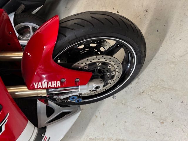 yamaha - yzf-r1