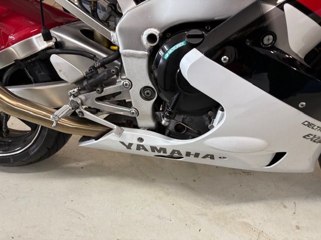 yamaha - yzf-r1