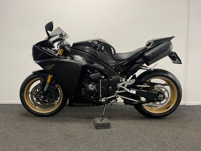 yamaha - yzf-r1