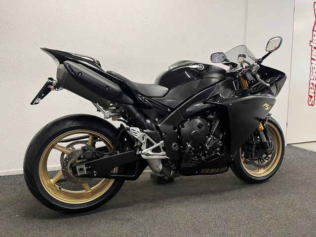 yamaha - yzf-r1
