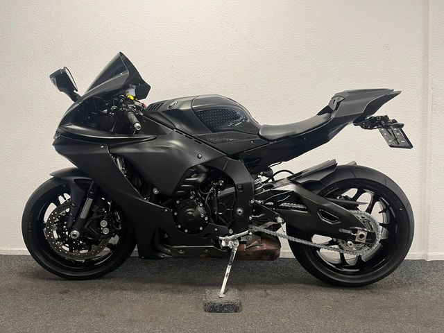 yamaha - yzf-r1