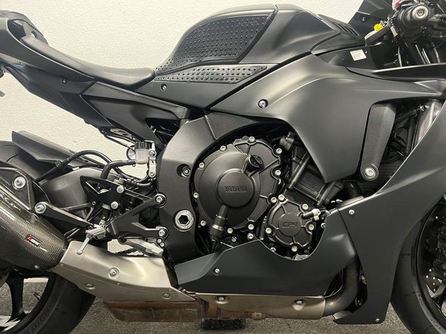 yamaha - yzf-r1