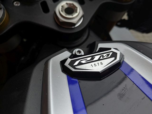 yamaha - yzf-r1m